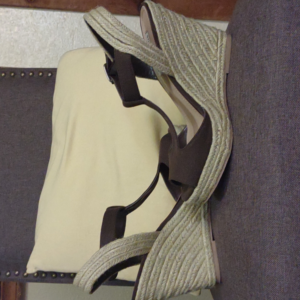 Brown Steve Madden T-strap Espadrille Wedges